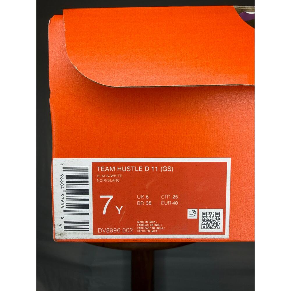 Nike Team Hustle D 11 GS Black White Basketball Shoes Youth 7Y Women’s 8.5 NWT - Picture 14 of 14